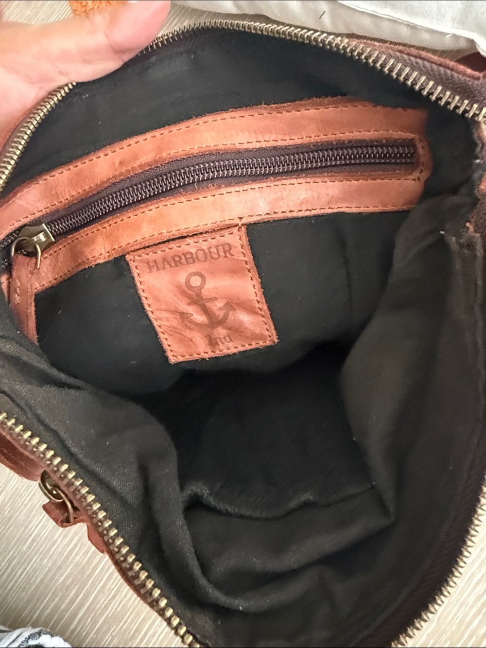 Harbour 2nd Hazel Leather Cognac Brown Crossbody Distressed Messenger Bag 227 - Picture 9 of 14